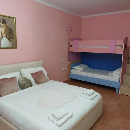 In Center アパート *